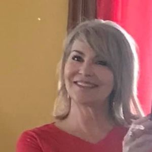 Meet your Posher, Debra